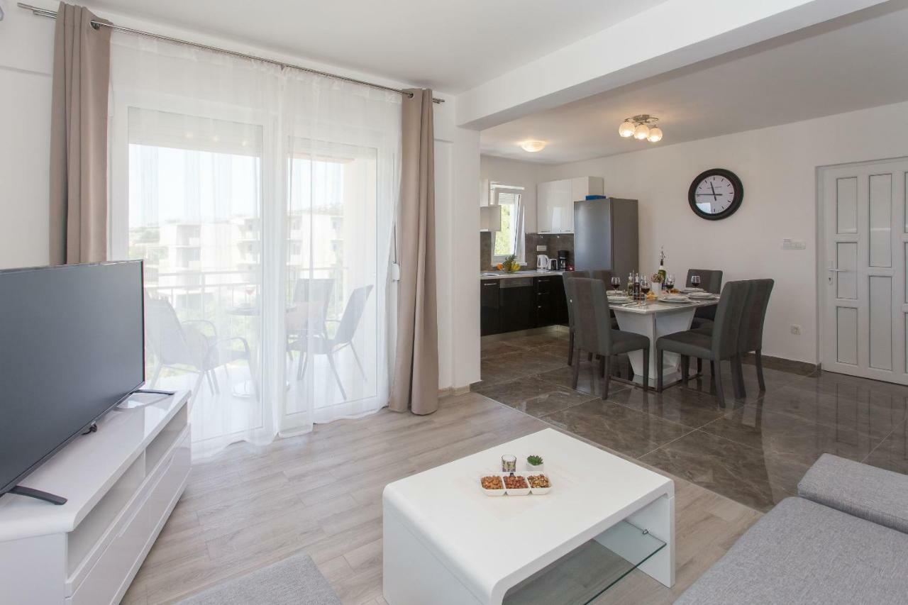 סגט ווראנייצה Villa Honey מראה חיצוני תמונה