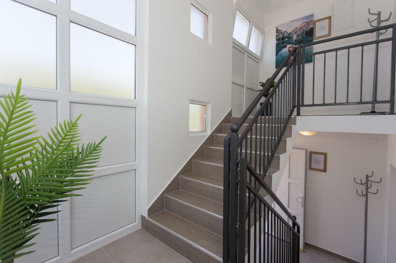 סגט ווראנייצה Villa Honey מראה חיצוני תמונה