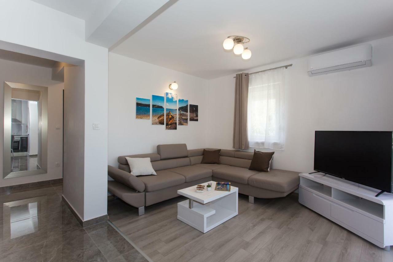 סגט ווראנייצה Villa Honey מראה חיצוני תמונה