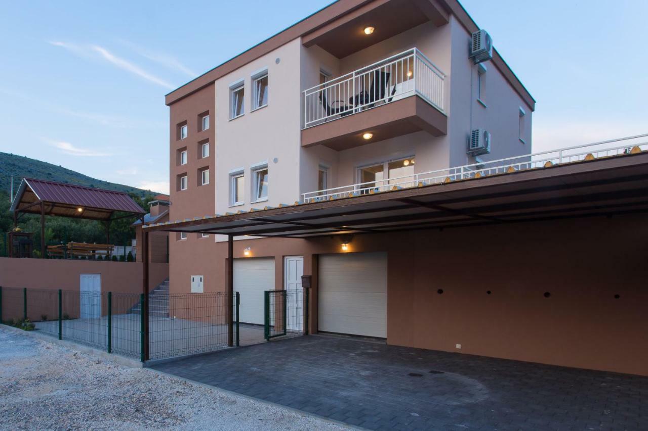 סגט ווראנייצה Villa Honey מראה חיצוני תמונה