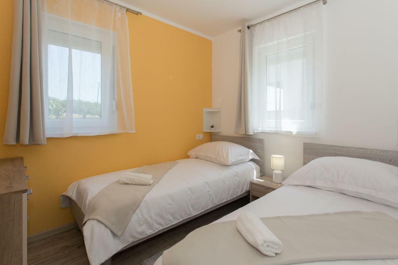 סגט ווראנייצה Villa Honey מראה חיצוני תמונה