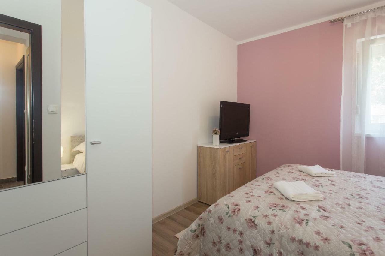 סגט ווראנייצה Villa Honey מראה חיצוני תמונה